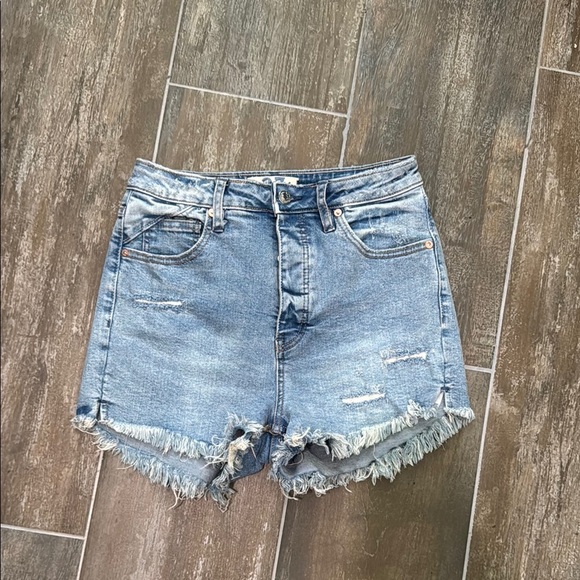 We The Free Blue button fly Denim cut off Shorts - Picture 1 of 12